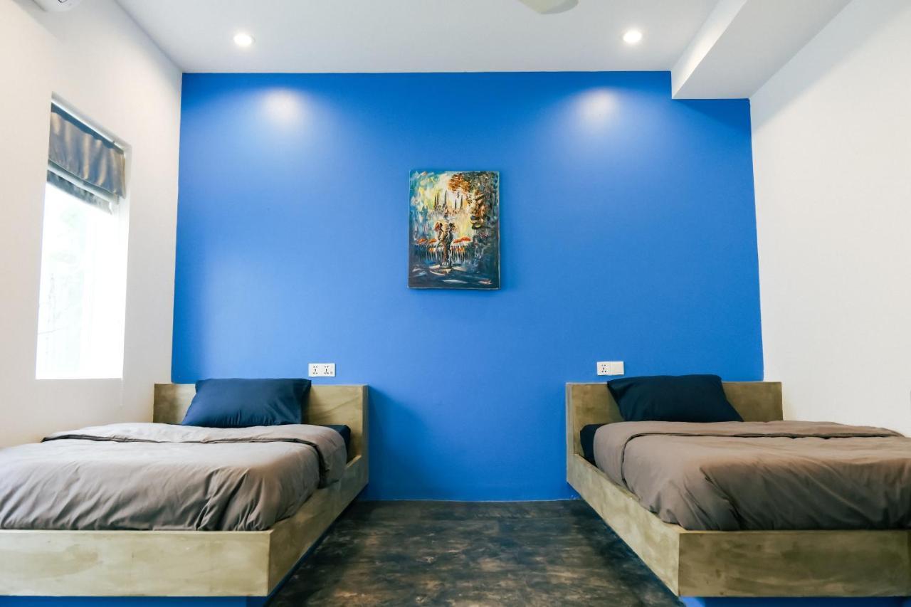 Queentown Hostel Siem Reap Exterior photo
